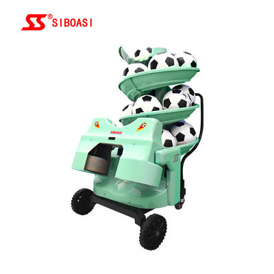 kwaliteit  DC 12V Soccer Ball Pitching Machine , Lithium Battery Football Shooting Machine fabriek